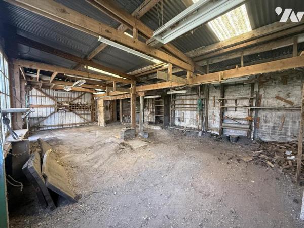 Maison de village avec dépendance