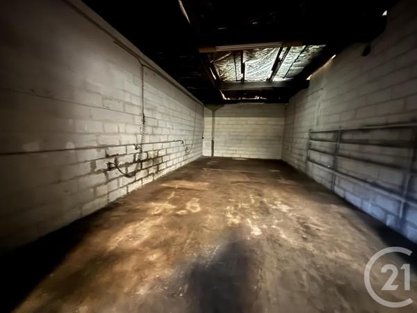 à vendre  760 m2 SENONES - 88