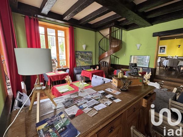 Maison 8 pièces de 180 m² à Saint-Valérien (89150)