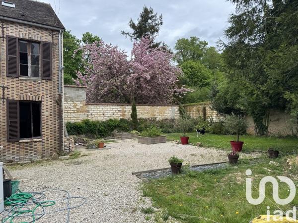 Maison 8 pièces de 180 m² à Saint-Valérien (89150)