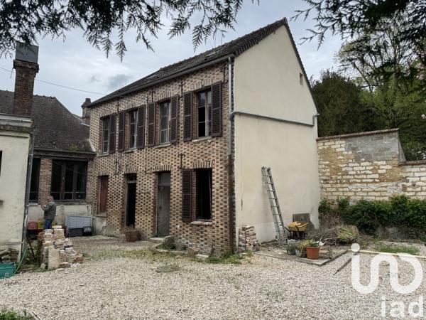 Maison 8 pièces de 180 m² à Saint-Valérien (89150)
