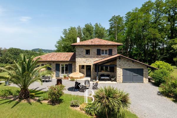 Urrugne, Maison 3 Chambres -  206 m² à vendre