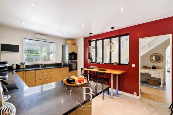 Urrugne, Maison 3 Chambres -  206 m² à vendre