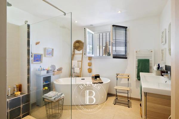Urrugne, Maison 3 Chambres -  206 m² à vendre