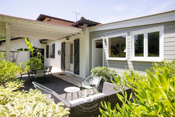 Urrugne, Maison 3 Chambres -  206 m² à vendre