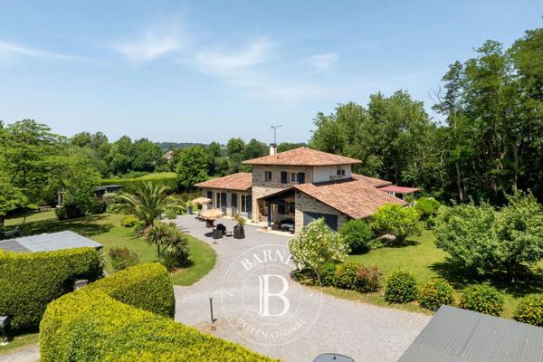 Urrugne, Maison 3 Chambres -  206 m² à vendre
