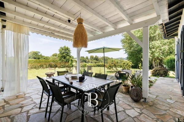 Urrugne, Maison 3 Chambres -  206 m² à vendre