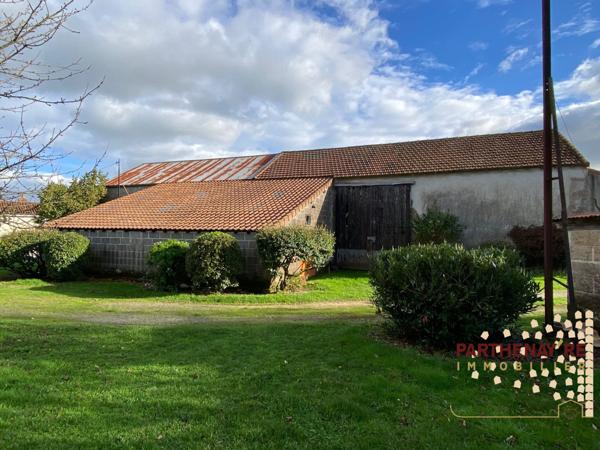 Maison de campagne et dépendances à LE TALLUD