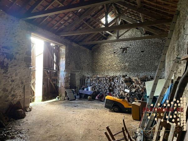 Maison de campagne et dépendances à LE TALLUD