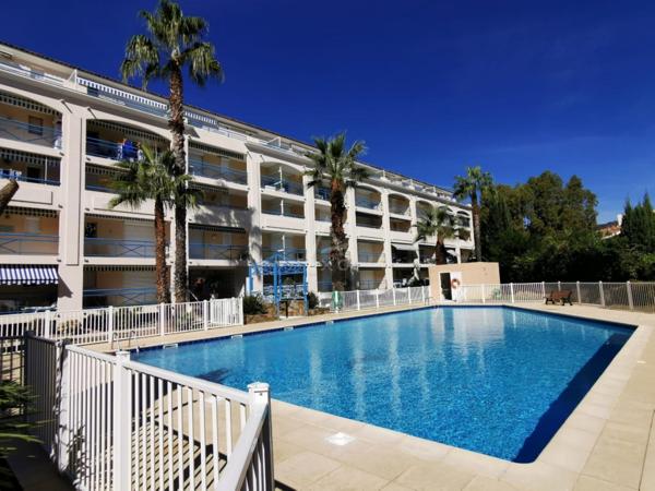 Bel appartement T2 dans résidence prisée-Le Lavandou (83)