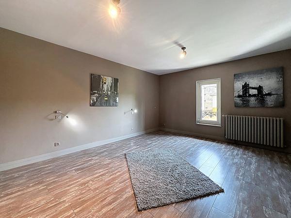 Maison Bourg En Bresse 373.47 m2