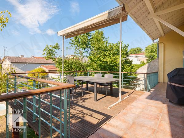 Maison Bourg En Bresse 373.47 m2