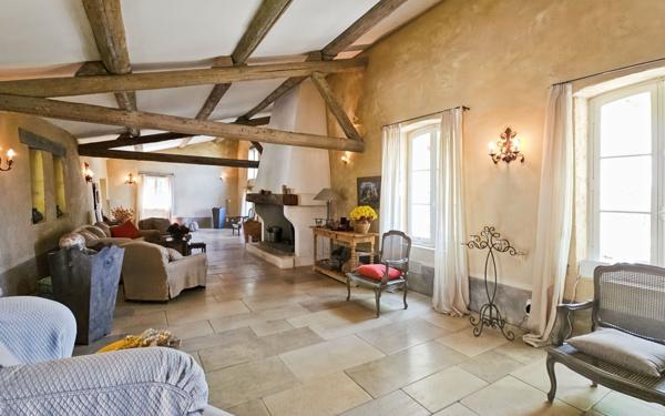 Maison à vendre    8 pièces • 492,72 m2 Forcalquier