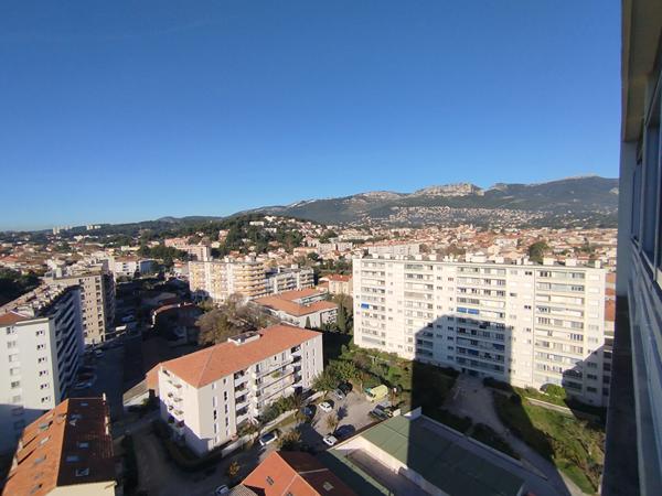 TOULON - Appartement T3 - Vue mer - Parking - Cave