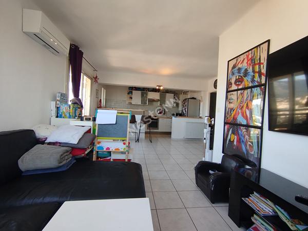 TOULON - Appartement T3 - Vue mer - Parking - Cave