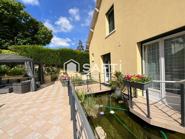 Grande maison familiale, lumineuse, proche des commodités, carte scolaire de Saint Germain en Laye