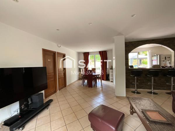 Grande maison familiale, lumineuse, proche des commodités, carte scolaire de Saint Germain en Laye