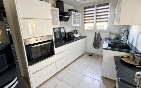 Maison à vendre    3 pièces • 63 m2 Olivet