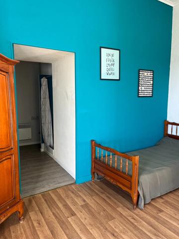 Dpt Gers (32), à vendre MARCIAC proche , Beau CHATEAU dominant sur 8ha ideal acueil public, EVENEMENTIEL, résidence séniors, communauté, habitat partagé