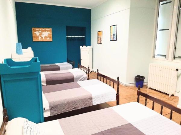 Dpt Gers (32), à vendre MARCIAC proche , Beau CHATEAU dominant sur 8ha ideal acueil public, EVENEMENTIEL, résidence séniors, communauté, habitat partagé