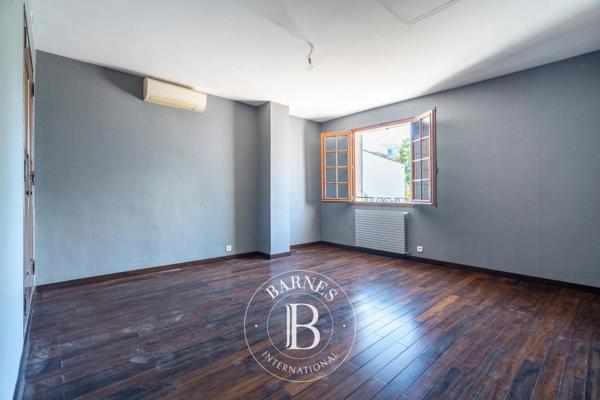 Marseille 9ème, Maison 5 Chambres -  223 m² à vendre