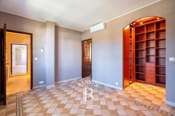 Marseille 9ème, Maison 5 Chambres -  223 m² à vendre