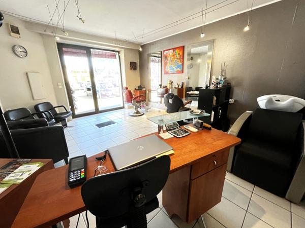 Fonds de commerce Salon de coiffure  Centre-ville de Mont-de-Marsan