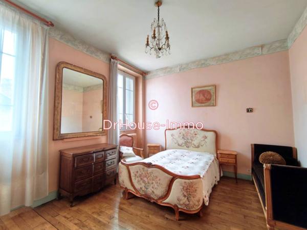 Immeuble à vendre 11 pièces de 253 m²