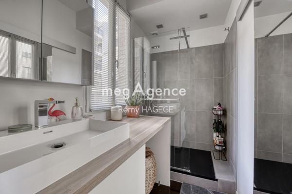 Appartement à SURESNES, 92150 - 2 pièces 45m²