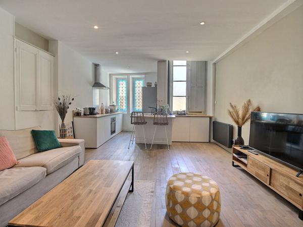 Magnifique appartement T2 de 47.10 m2 au coeur du centre-ville - Vendu Meublé prêt a habiter
