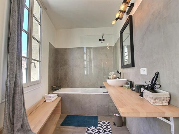 Magnifique appartement T2 de 47.10 m2 au coeur du centre-ville - Vendu Meublé prêt a habiter