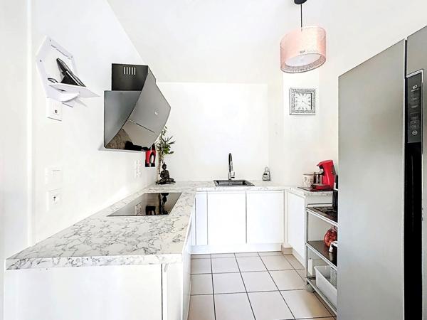 À vendre - T4, 4 pièces situé à Saint-Priest (69800)