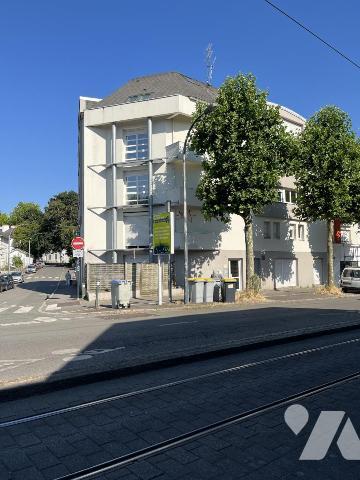 NANTES, Michelet Université. Dans immeuble de 1998 ravalé. Studio en bon état de 21,50 m². Libre 