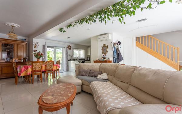 Maison à vendre    5 pièces •  Sainte-Geneviève-des-Bois