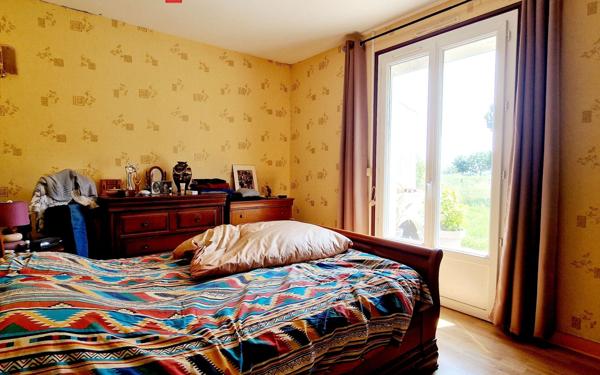 Maison à vendre    5 pièces •  Port-des-Barques