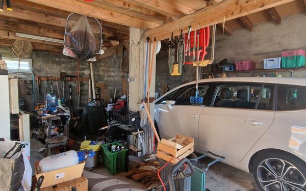 Maison à vendre    5 pièces •  Port-des-Barques