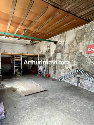 Vente                                                      Garage
                        
                                         50 m2                     à Mauléon