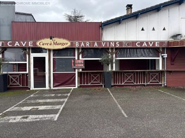 Vente                                                      Local commercial
                        
                                         118 m2                     à Marmande