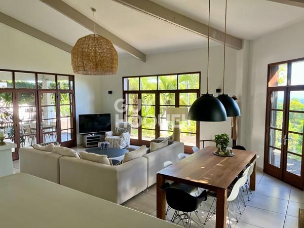 Villa d'exception à La Montagne - Un écrin entre mer et nature