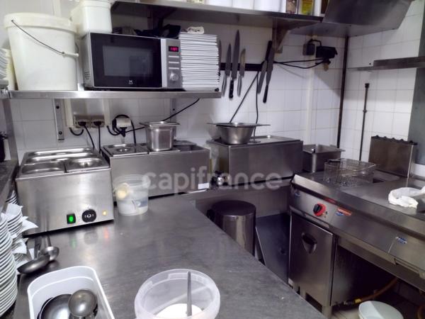 GARD (30) Le Grau-du-Roi (30240) à vendre fonds de commerce de restaurant 450 000 € CA 100 places proche du Port.