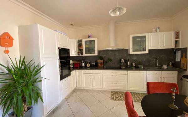 Maison à louer    4 pièces •  Villemade