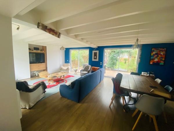 GUERANDE - DANS UN VILLAGE DE PALUDIER : BELLE NEO-BRETONNE ATYPIQUE AVEC  BEAUCOUP DE CARACTERE - JARDIN - GARAGE