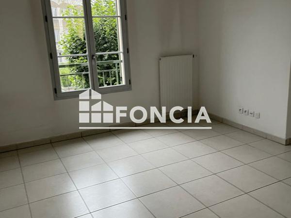 Location Studio 29.98 m² - 6 RUE GUY MOQUET Coulommiers 77120