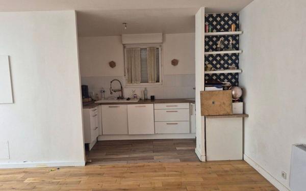 Appartement à vendre    3 pièces • 65 m2 Stains