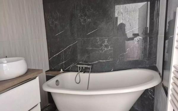 Appartement à vendre    3 pièces • 65 m2 Stains