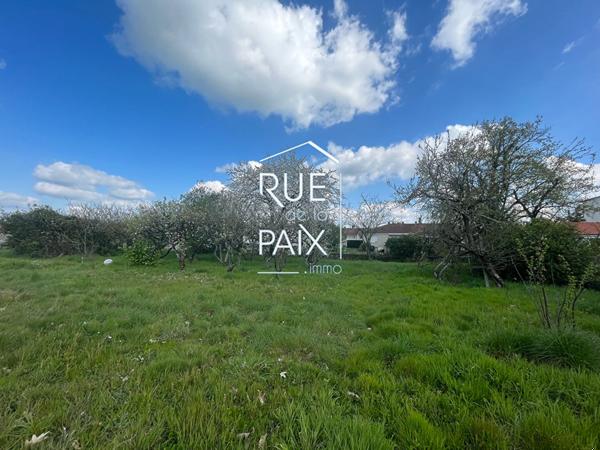 79200 PARTHENAY Terrain Parthenay 3167 m2