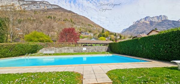Appartement 4 pièces 112m² avec vue lac et GARAGE à Menton-Saint-Bernard