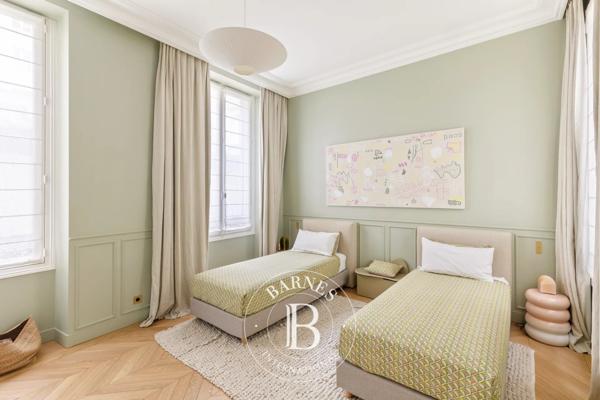 Paris 2ème, Appartement 3 Chambres -  163 m² à vendre