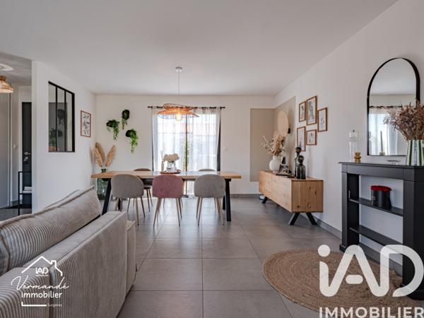 Maison à vendre 5 pièces 98 m² Surgères