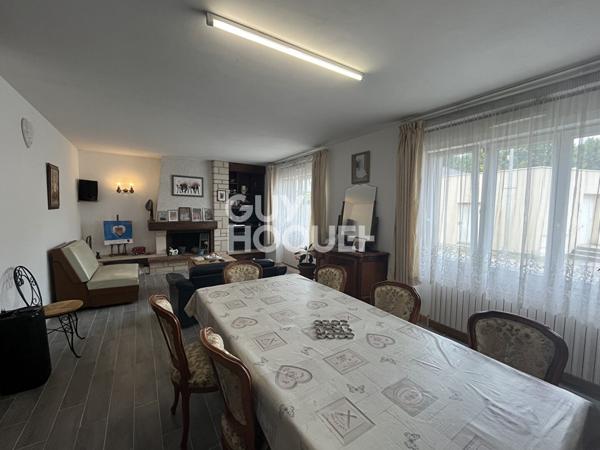 MAISON A VENDRE - PROCHE MALESHERBES RER D